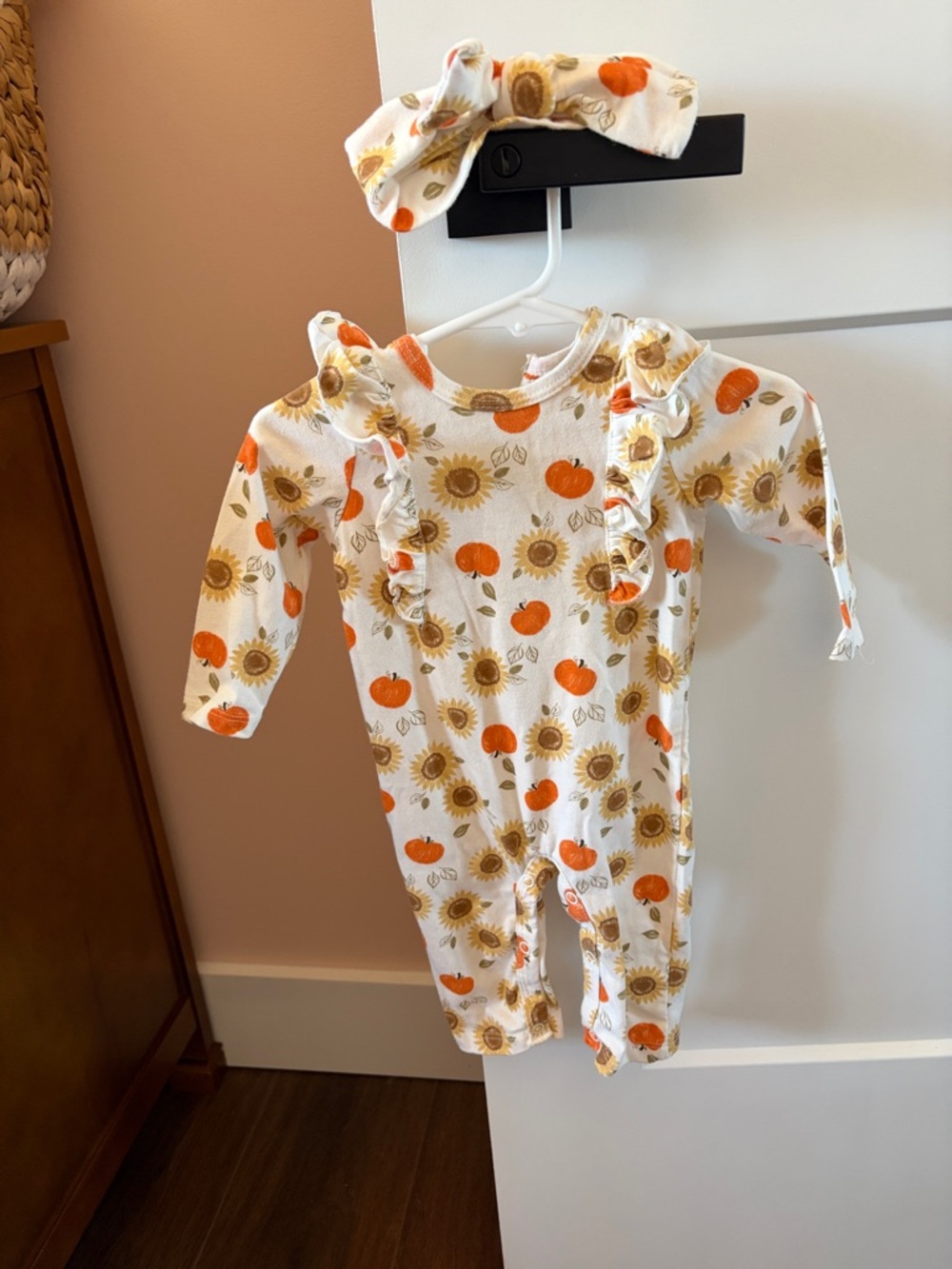 Baby Girls' Pumpkin & Sunflower Ruffle One-Piece with Headband - White/Orange